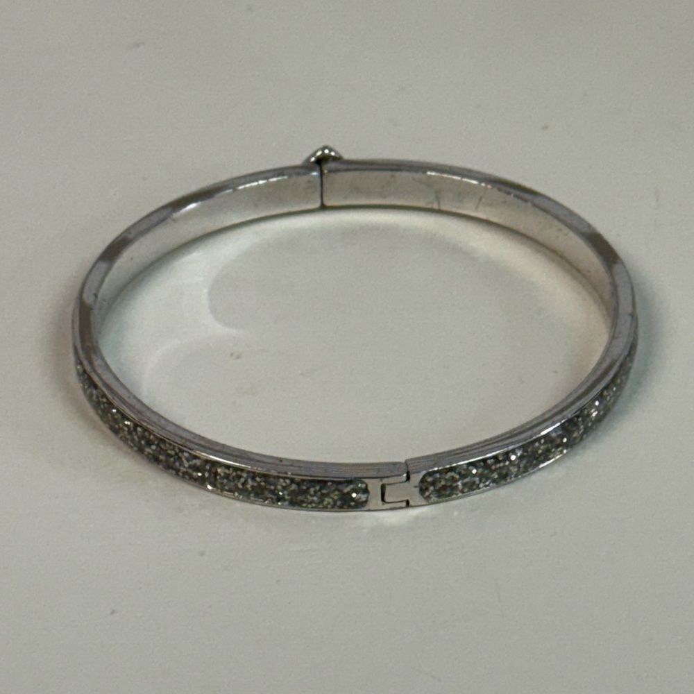 Kate Spade Everyday Spade Glitter Enamel Silvertone Hinge Bracelet - Picture 6 of 7